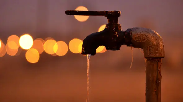 هر تهرانی ۲۵۰ لیتر در شبانه روز آب مصرف می کند