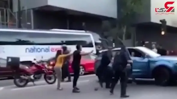 صحنه ای وحشتناک که راننده شاسی بلند در خیابان رقم زد! + فیلم 