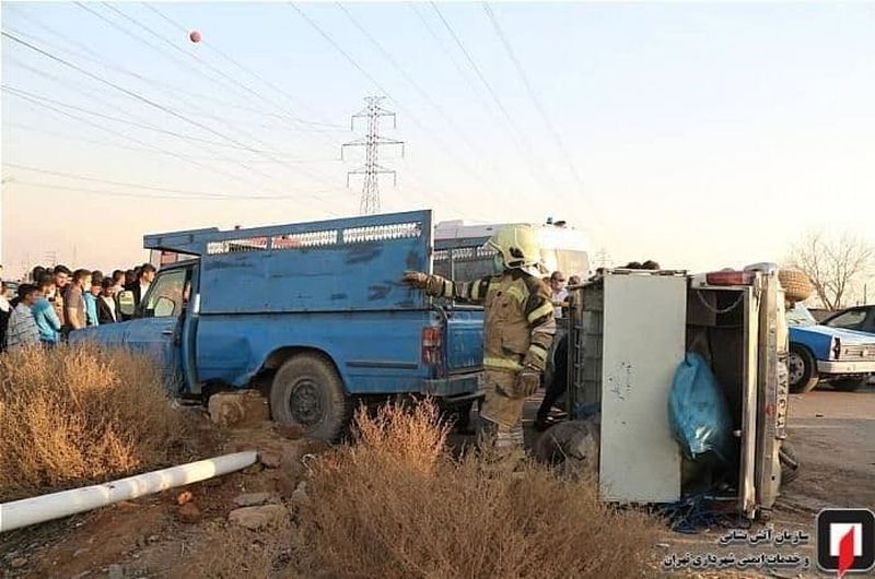 پرت شدن 11 تن از 2 خودرو در پی تصادف 