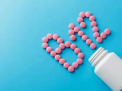 کمبود ویتامین B12 ممکن است کهیر مزمن را طولانی‌ تر کند؛ یافته‌ای تازه درباره شدت علائم پوستی