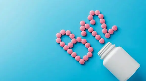 کمبود ویتامین B12 ممکن است کهیر مزمن را طولانی‌ تر کند؛ یافته‌ای تازه درباره شدت علائم پوستی