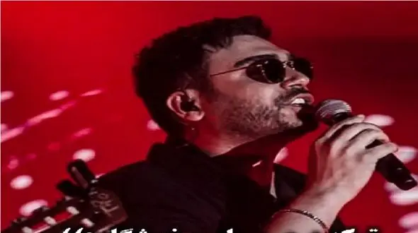 فیلم آواز باشکوه  سینا درخشده در کنسرت خاطره انگیزش / آهنگ  تو پری پریایی خوشگلم را خواند !