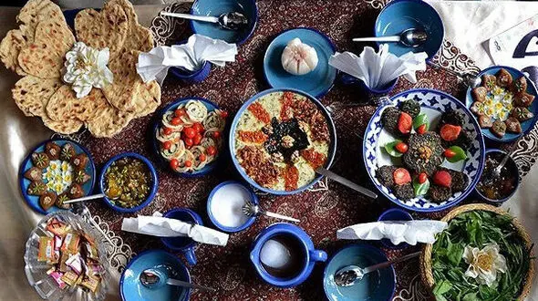 جشنواره خوشمزه سفره ایرانی در چهلستون اصفهان