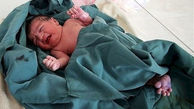 ششمین نوزاد عجول در زنجان در آمبولانس متولد شد + عکس
