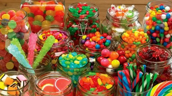 7 غذایی که سلامت دندان‌ های شما را تهدید می‌ کند!