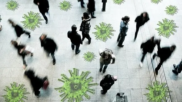 ما انتخاب می کنیم دورتر باشیم و فاصله میان‌مان را با محبت پر می‌کنیم