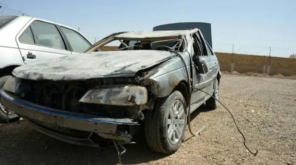 تعقیب و گریز مسلحانه در یزد / فراریان از دستگاه دودزا استفاده کردند + عکس 