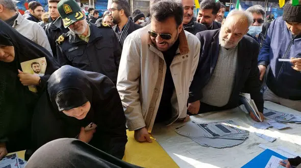 حضور سردار منتظر المهدی در راهپیمایی 22 بهمن + عکس