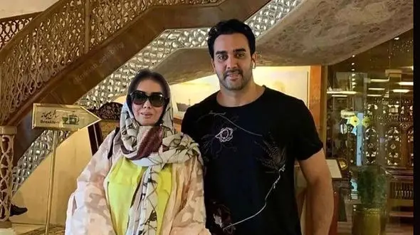 فیلم آواز شاد / رقص پوریا پورسرخ برای مادر زیبایش  / جونشم براش میده چه خوبند مادر و پسر !