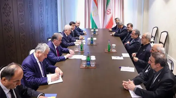 روسای جمهور ایران و تاجیکستان دیدار و گفتگو کردند
