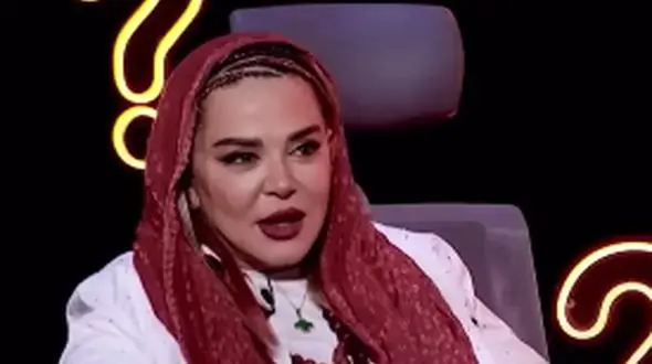 فیلم / بهاره رهنما: عضو نزدیک خانواده‌ام به‌خاطر حجاب بلاکم کرد!