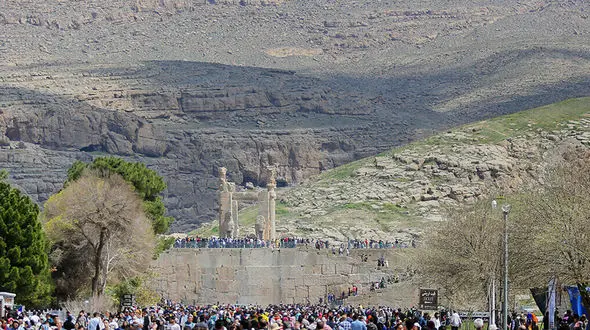 کشف دروازه شهر پارسه نتیجه 12 سال کاوش