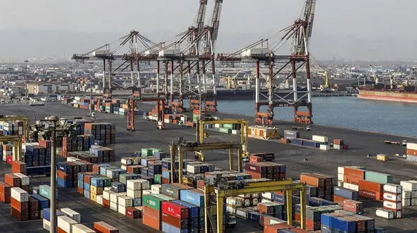 تولید ری را نیامده متوقف شد / بی اعتنایی وزارت صمت به دستور رهبری و رئیس‌ جمهور؛ بن بست ترخیص کالا در سامانه تجارت ادامه دارد