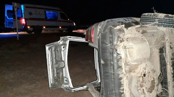 واژگونی پراید در نیشابور + عکس