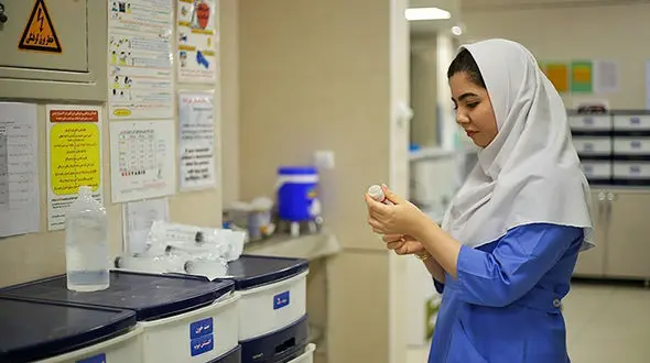 تبعیض در نظام پرداخت سلامت؛ پرستاران در حاشیه / درخواست اصلاح فوری ساختار پرداخت در وزارت بهداشت