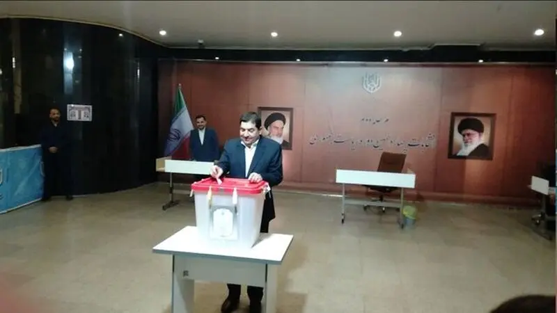 مخبر