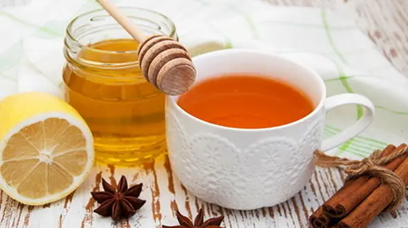 با دهان شویه های طبیعی با بوی بد دهان مبارزه کنید