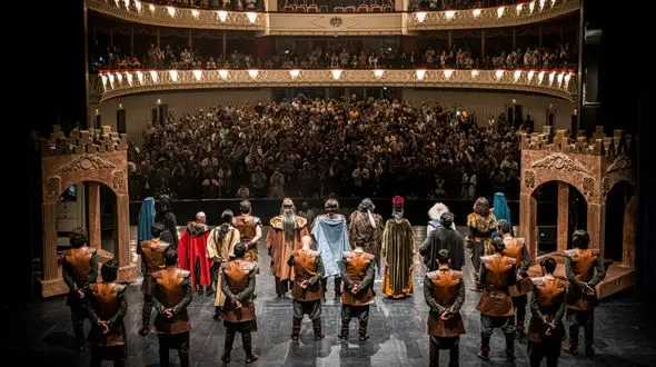 «هفت خان اسفندیار» تا 22 تیرماه روی صحنه خواهد ماند + فیلم