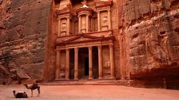 معماری زیبای شهر گمشده پترا + فیلم