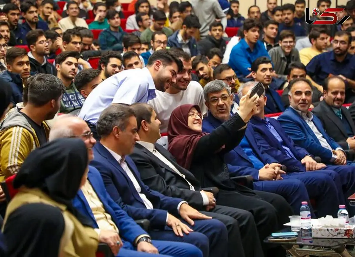  سخنگوی دولت : من به دلیل داشتن سیم‌کارت سفید، مردم را از خود رنجاندم و عذرخواهی می کنم/ پیگیری شش پروژه کلیدی توسط رئیس جمهور