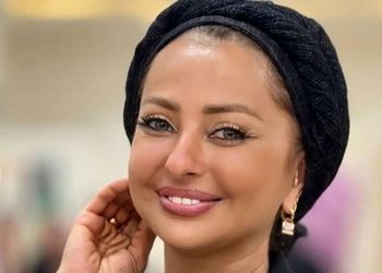 نفیسه روشن:من هنوز همان نفیسه‌ام؛ با همه سادگی و صداقتش! موقعیت‌هایی برای مهاجرت به اروپا و امارات داشتم اما...! چرا باید هویتم را از دست بدهم ... 