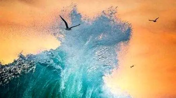 دانلود آهنگ هایده حیف حضور تو به مو بند بود...!+ پخش آنلاین