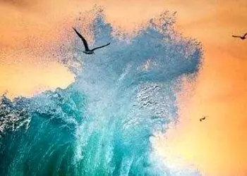 دانلود آهنگ هایده حیف حضور تو به مو بند بود...!+ پخش آنلاین