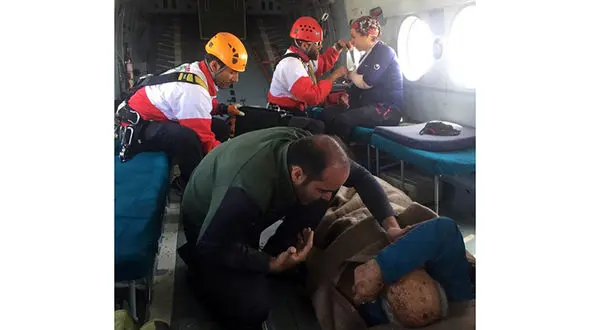 ۷ کوهنورد در کوه های چاه برف کرمان از مرگ برگشتند+ عکس