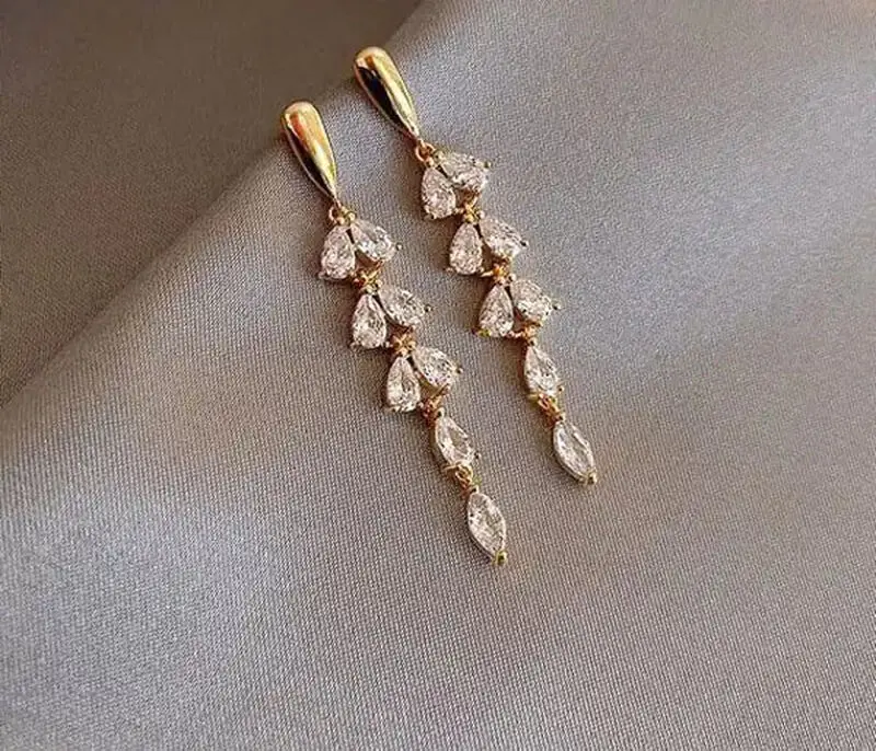 گوشواره آویزدار