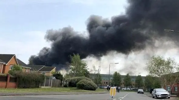 مرگ تلخ 2 آتش نشان در انفجار بزرگ پایگاه نیروی هوایی