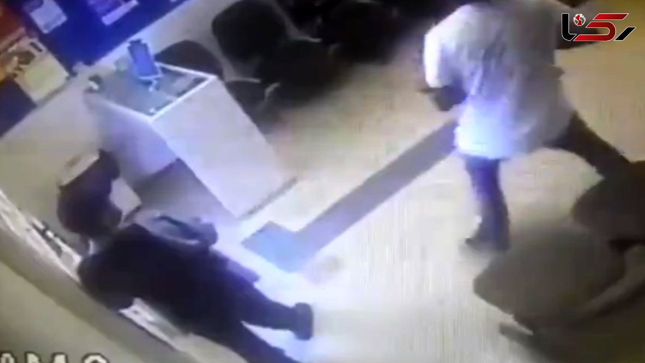 کشته شدن نگهبان بانک به دست سارق مسلح + فیلم