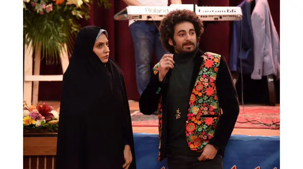 خواننده سوسن خانوم هم بازی مهناز افشار شد +عکس 