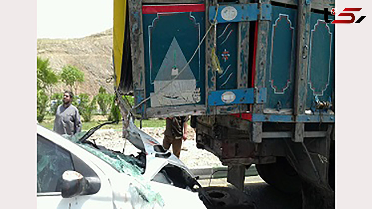 حادثه مرگبار در قم / تصادف پژو با کامیون با یک کشته و 2 مصدوم