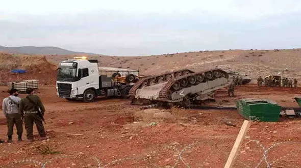 لحظه واژگونی تانک ارتش رژیم صهیونیستی + فیلم