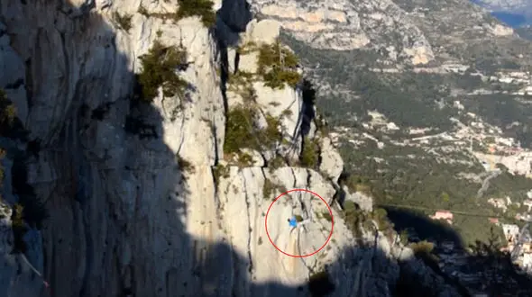 اقدام وحشتناک یک جوان روی طناب+فیلم