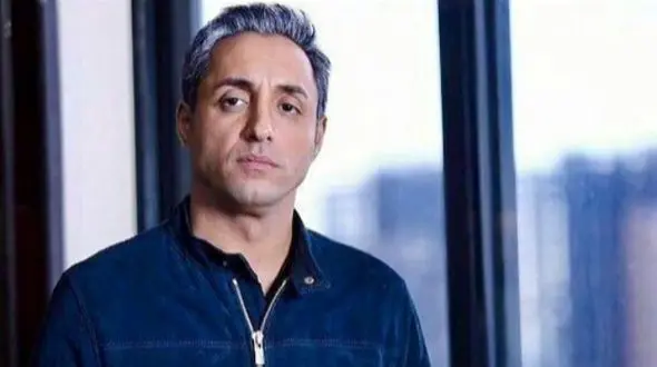 فیلم اشک‌ و صحبت‌های تلخ امیرحسین رستمی درباره از دست دادن پدرش/روحشان شاد