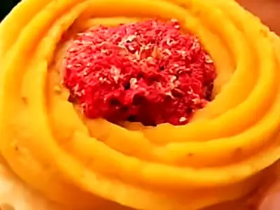 طرز تهیه‌ بیسکوحلوای خوشمزه / فیلم