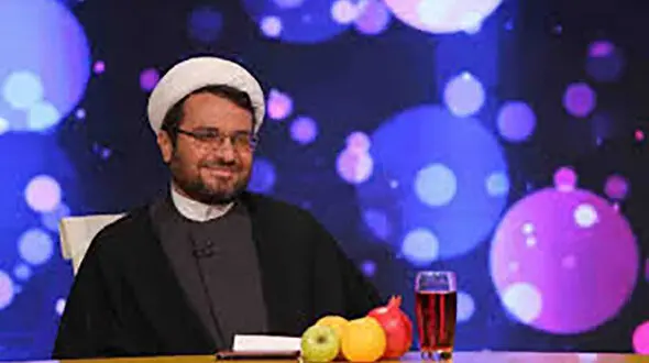 احضار  یک روحانی به خاطر عکس یک سرویس بهداشتی ! + جزییات