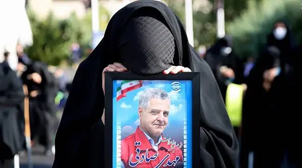 شهادت مهدی صادقی مدافع سلامت / ماتم در بیمارستان بقیه الله + عکس 