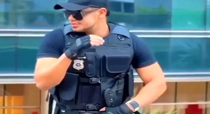 فیلم آواز و رقص شاد /  حرکات موزون جذاب آقاه پلیسه خارجی که حس میکنه خیلی خفنه و ادا میاد