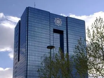 فیلم / روند جدید در بانک مرکزی /  «یک ریال بدهی هم مانع ضمانت شد» / سختگیری برای مردم عادی و درهای باز برای رانت خواران 