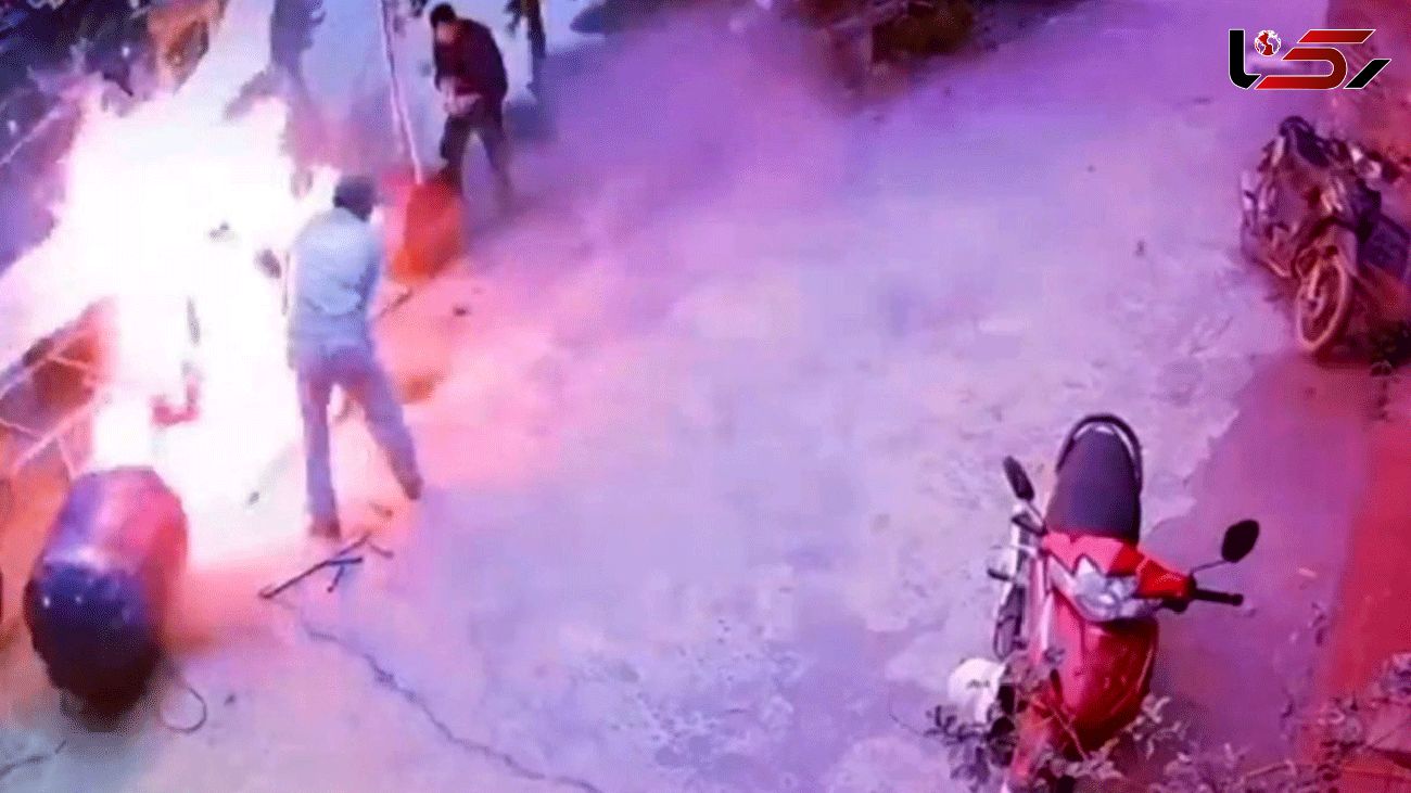 انفجار بشکه و آتش گرفتن مرد جوان هنگام جوشکاری   فیلم