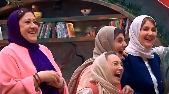 نگاهی به طراحی خاص و منحصربه‌فرد استایل و لباس بانوان جوکر/ از بیسِ فرانسوی گلوریا هاردی  تا تم تیره شیک نعیمه نظام‌دوست