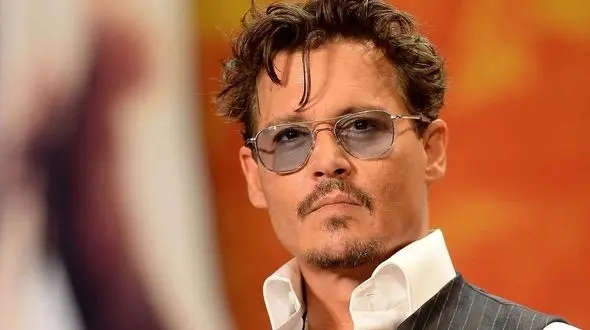 جانی دپ برای ایفای نقش اسکروج در فیلم جدیدسرود کریسمس انتخاب شد / فیلم تریلر ساخته شده با هوش مصنوعی