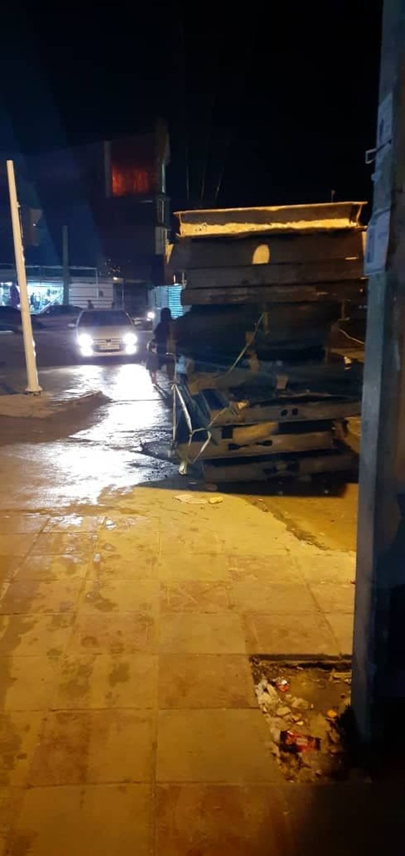 لودرها به جان خیابان های باستانی ایذه افتاده اند 