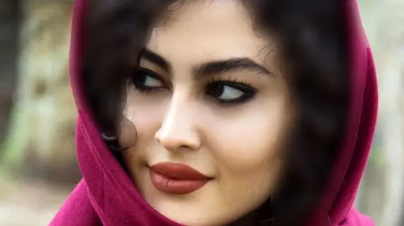 قابی جدید و عجیب از مریم مومن در یک آکواریوم+عکس