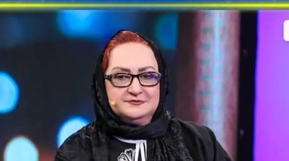 عکس / مریم امیرجلالی : من عادت به مفت خوری ندارم مثل بعضی ها ....  / رونمایی از دُنگ میلیونی‌اش در رستوران معروف ...  /  چه تیکه معناداری به مخاطب خاصش  ...
