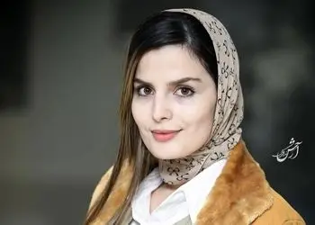 نگاهی به چیدمان خونه مجردی شاهانه و مجلل « غزاله اکرمی» بازیگر سریال سوجان/ از مبلمان مدرن و پرده های اعیانی تا کتابخونه و دکوری‌های شیک