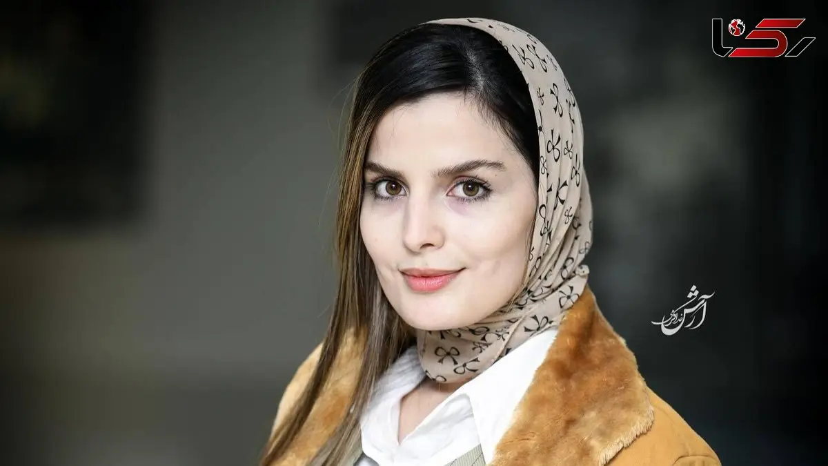 نگاهی به چیدمان خونه مجردی شاهانه و مجلل « غزاله اکرمی» بازیگر سریال سوجان/ از مبلمان مدرن و پرده های اعیانی تا کتابخونه و دکوری‌های شیک