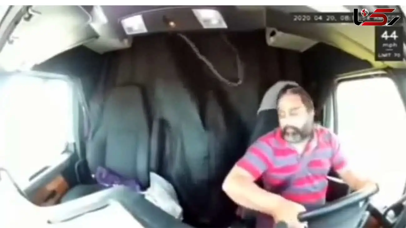 ببینید / لحظه تصادف وحشتناک یک کامیون از زاویه داخل خودرو